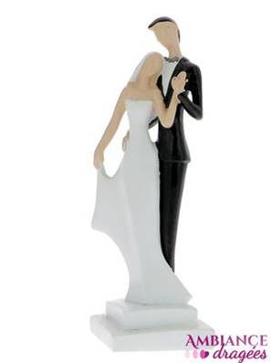 Figurine mariage couple enlacé