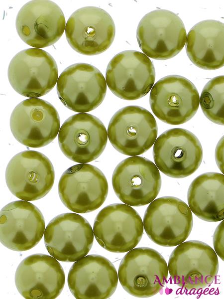 Perles nacrées vert clair